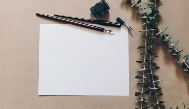 Notecard and fountain pen